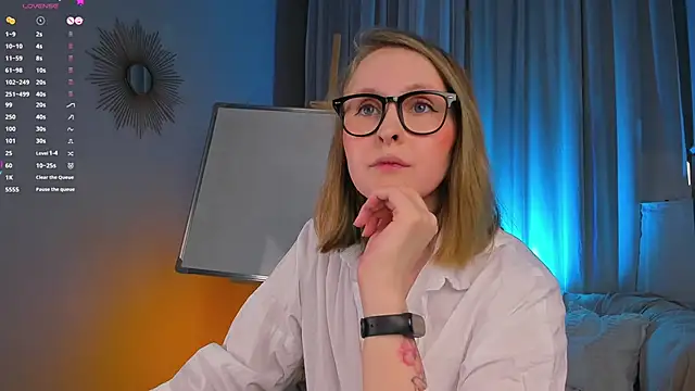 Agatha Mott online show from March 21, 10:50 am