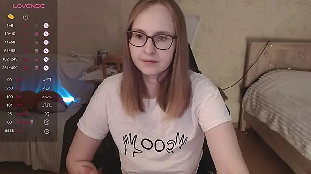 Agatha Mott online show from October 5, 5:06 am