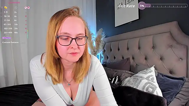 Agatha Mott online show from April 24, 3:58 pm