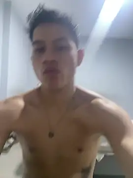 Maxhotmen online show from February 10, 9:04 am