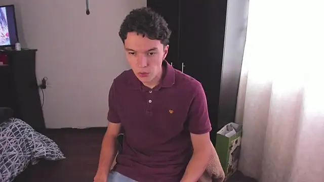 Snapshot of Mastrangelo_xxx chatting on March 3, 1:53 pm Mastrangelo xxx online show from March 3, 1:53 pm