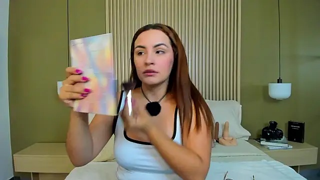 JessyCream online show from April 10, 9:19 pm