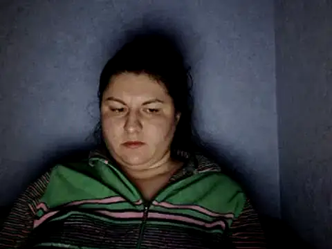 KiraSwee online show from December 15, 6:59 pm