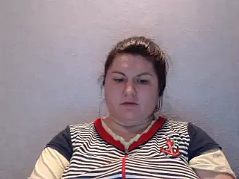 KiraSwee online show from February 2, 6:20 pm