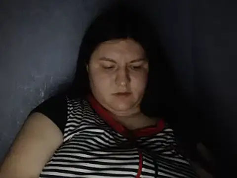 KiraSwee online show from February 25, 5:04 pm