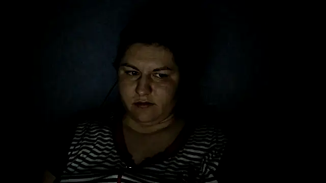 KiraSwee online show from March 7, 9:17 pm