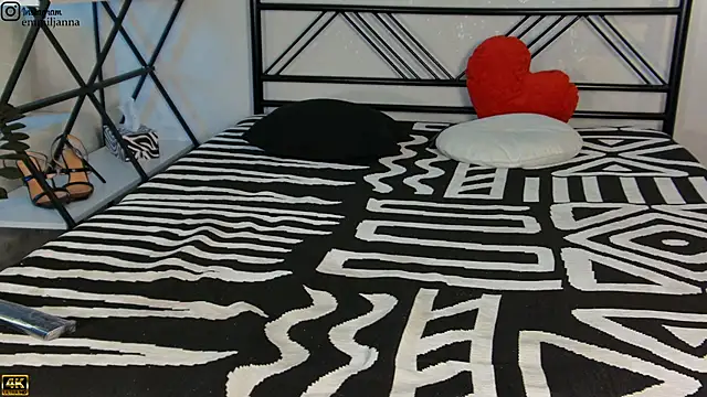 emiljanna online show from February 28, 8:09 am