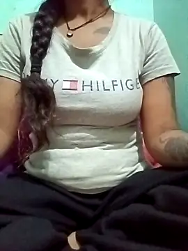 Snapshot of BJPRIYA1991 chatting on November 7, 10:15 am BJPRIYA1991 online show from November 7, 10:15 am