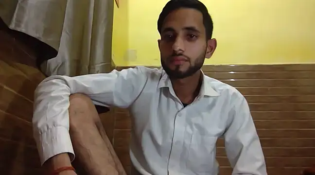 Queen Couple online show from February 17, 5:32 pm