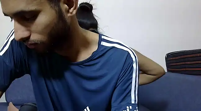 Queen Couple online show from March 9, 6:28 am