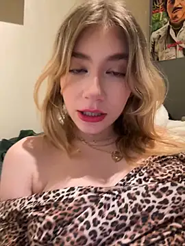 angeleyezlolita online show from February 5, 8:35 pm