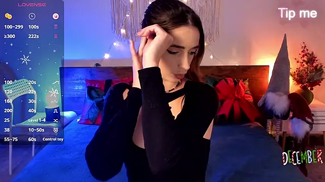 Maria Moonlight online show from December 5, 3:09 pm