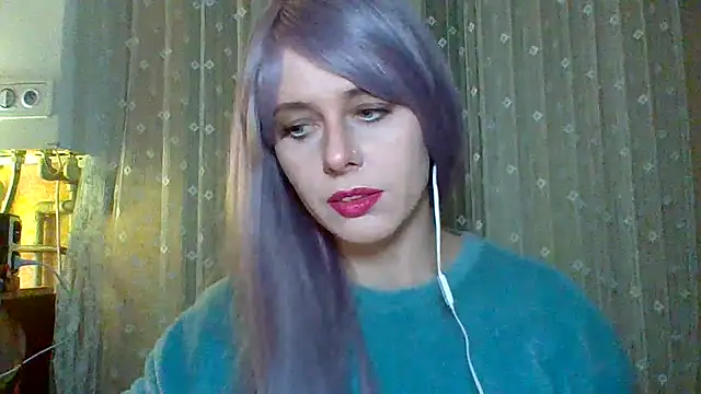 Snapshot of LuminousLady chatting on February 23, 6:56 pm LuminousLady online show from February 23, 6:56 pm