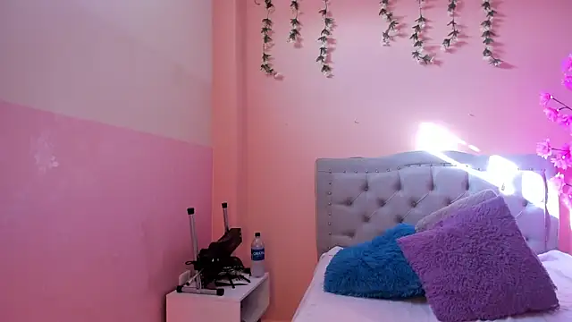 littletammy4u  online show from October 23, 12:26 pm