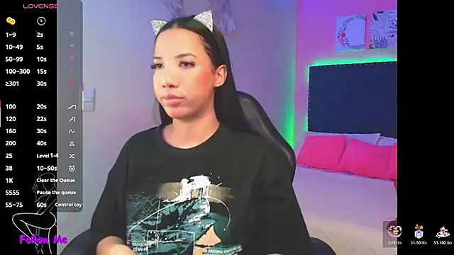 Snapshot of SallyWhitee chatting on November 30, 3:54 am SallyWhitee online show from November 30, 3:54 am