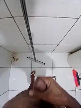 ery03 online show from February 9, 8:02 pm