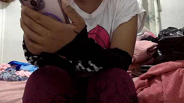 Snapshot of sharonlopez9611 chatting on October 29, 3:53 am sharonlopez9611 online show from October 29, 3:53 am