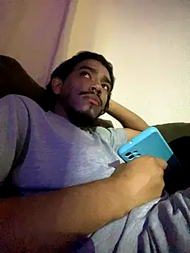 Mineirinho043 online show from November 9, 11:25 pm