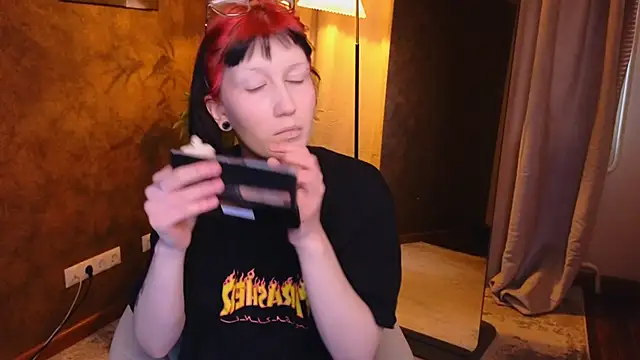 Snapshot of lissaros chatting on February 21, 5:46 am lissaros online show from February 21, 5:46 am