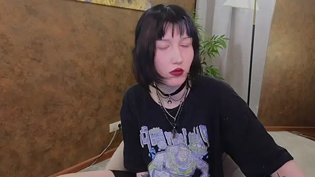 Snapshot of lissaros chatting on March 10, 5:33 am lissaros online show from March 10, 5:33 am