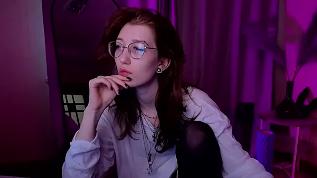 Snapshot of lissaros chatting on September 15, 5:29 am lissaros online show from September 15, 5:29 am