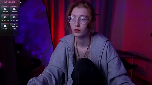 Snapshot of lissaros chatting on October 19, 5:08 am lissaros online show from October 19, 5:08 am