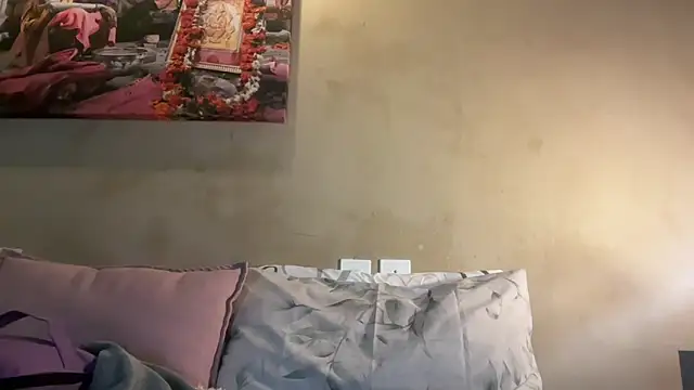 SophieStarShine online show from April 22, 2:18 pm