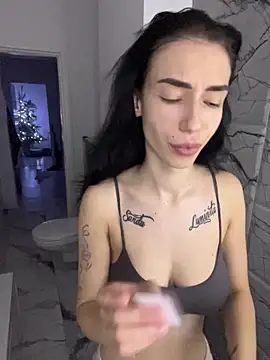 Celine Roxelle online show from December 20, 5:53 pm