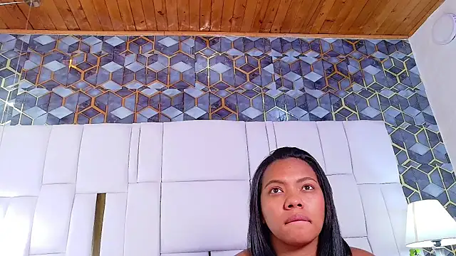 Snapshot of cattaleya_get chatting on October 11, 2:04 pm cattaleya get online show from October 11, 2:04 pm