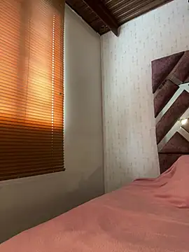 Maggie Geller online show from March 7, 5:17 pm