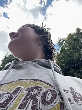 Maggie Geller online show from February 17, 8:15 pm