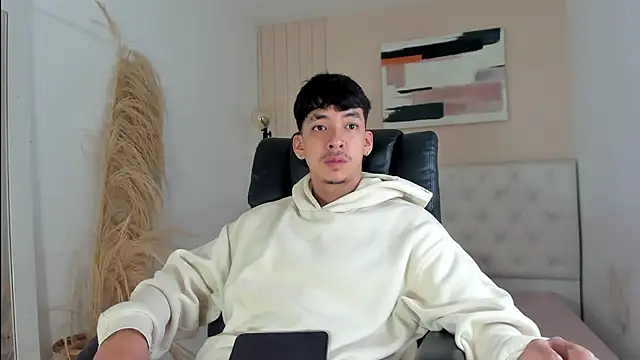 Snapshot of ISAAC_CRYSTON chatting on November 5, 7:47 pm ISAAC CRYSTON online show from November 5, 7:47 pm