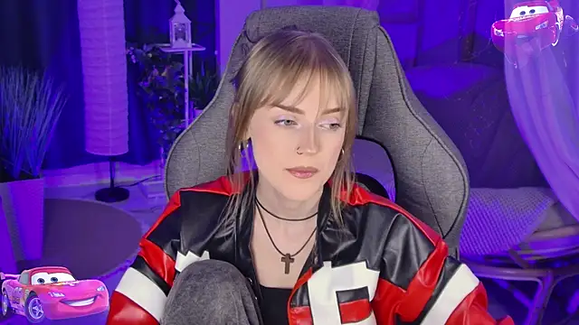 KiraMontoya online show from May 15, 11:34 pm