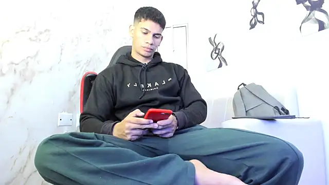 Snapshot of ANDRES_STUD chatting on October 5, 4:11 am ANDRES STUD online show from October 5, 4:11 am