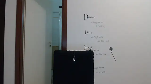 Snapshot of Eva_Eldis chatting on September 29, 1:05 pm Eva Eldis online show from September 29, 1:05 pm