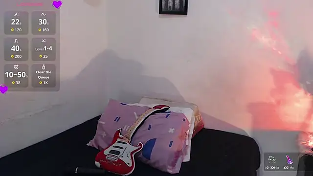 Snapshot of alaia_sweetxxx chatting on October 1, 1:22 am alaia sweetxxx online show from October 1, 1:22 am