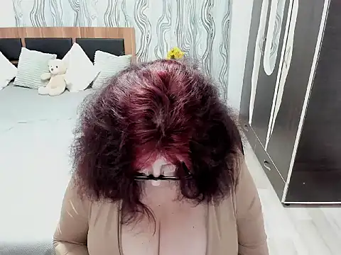 NoraJohnson6 online show from February 12, 12:01 pm