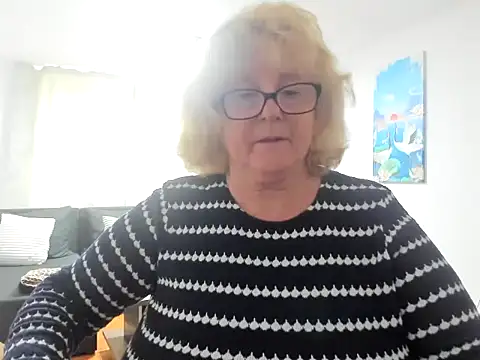 NoraJohnson6 online show from October 4, 1:31 pm