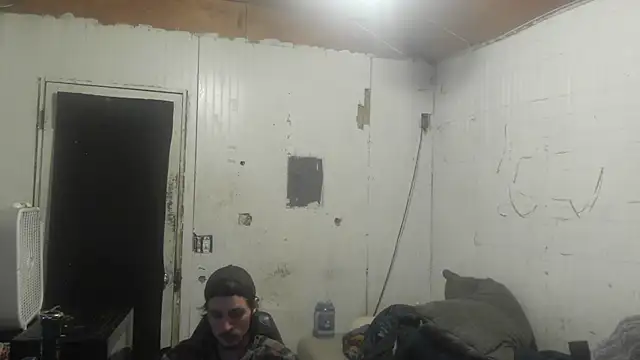 Snapshot of nuttyking2022 chatting on October 13, 4:34 am nuttyking2022 online show from October 13, 4:34 am