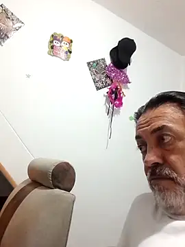 jeans and emma online show from November 15, 2:42 am