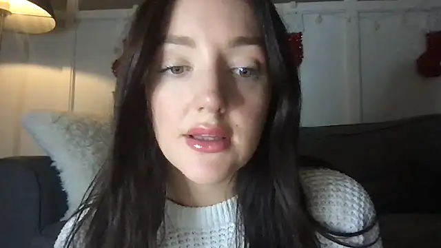 Snapshot of laceyjames24 chatting on November 19, 11:43 am laceyjames24 online show from November 19, 11:43 am