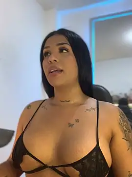 tinalove7 online show from April 18, 9:15 pm