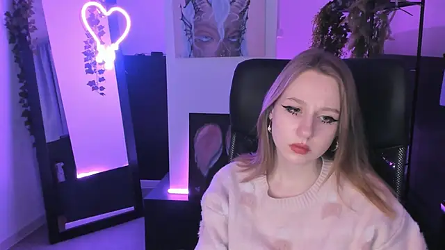 DariaTate online show from March 4, 11:40 am