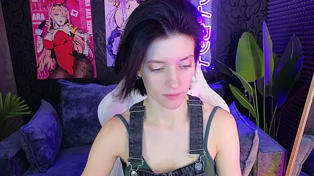 Snapshot of roxy_riot_ chatting on February 23, 1:24 am roxy riot online show from February 23, 1:24 am