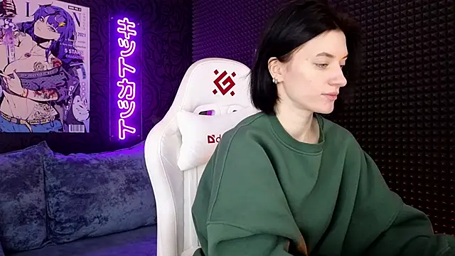 Snapshot of roxy_riot_ chatting on March 15, 1:08 am roxy riot online show from March 15, 1:08 am