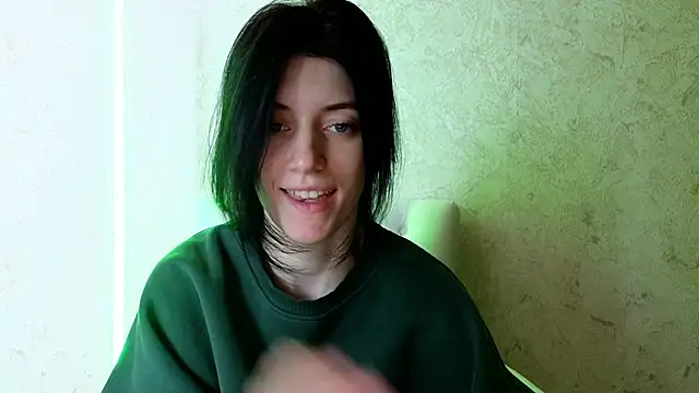 Snapshot of roxy_riot_ chatting on March 19, 4:36 am roxy riot online show from March 19, 4:36 am
