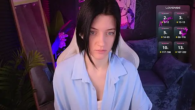 Snapshot of roxy_riot_ chatting on November 19, 2:00 am roxy riot online show from November 19, 2:00 am