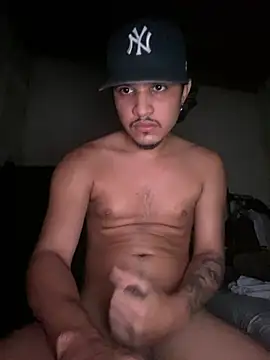 Snapshot of daniel6916 chatting on March 1, 2:59 am daniel6916 online show from March 1, 2:59 am