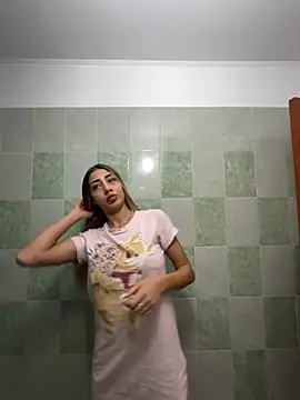 Snapshot of BonyBon29 chatting on March 12, 6:18 am BonyBon29 online show from March 12, 6:18 am