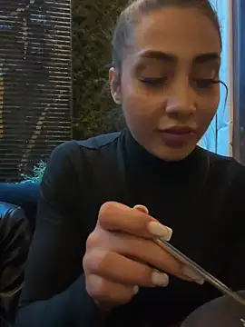 Snapshot of BonyBon29 chatting on March 14, 4:51 pm BonyBon29 online show from March 14, 4:51 pm